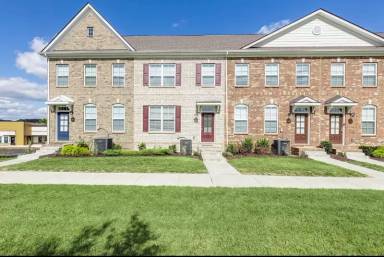 Main picture of 204 Kinsale Dr