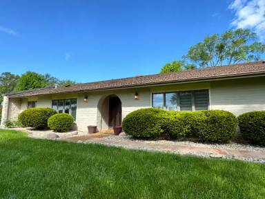 Main picture of 4279 Hilltop Rd