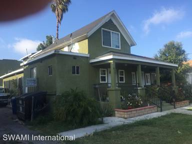Main picture of 871 W 47th St