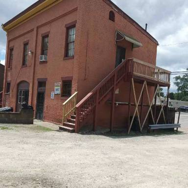 Main picture of 1124 S 3rd St