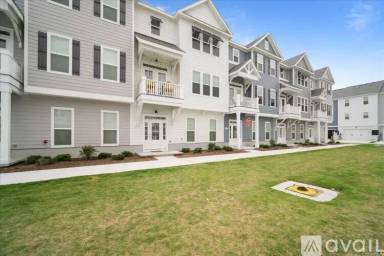 Main picture of 9614 21st Bay St