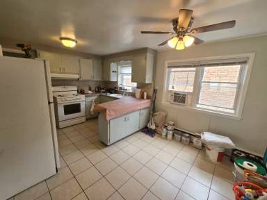 Main picture of 5848 W Irving Park Rd