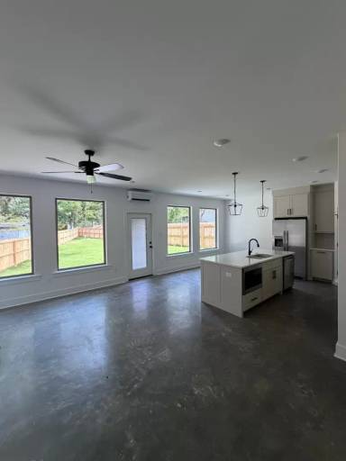 Main picture of 414 Prickett Rd