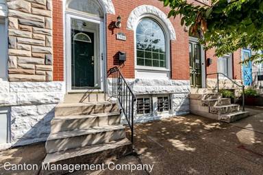 Main picture of 2904 E Baltimore St