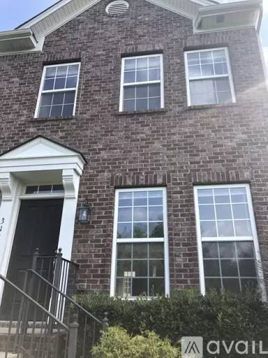 Main picture of 3112 Fyffe Ln