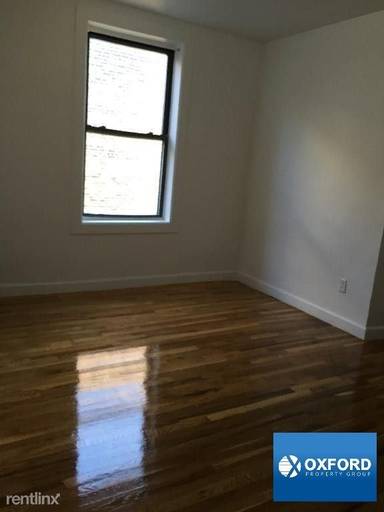 Main picture of 570 W 189th St