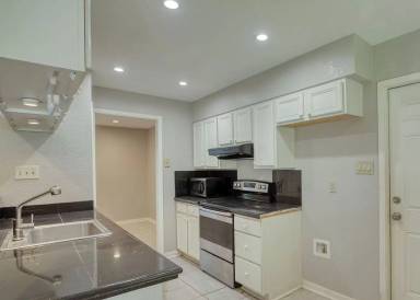 Main picture of 311 Granada Dr