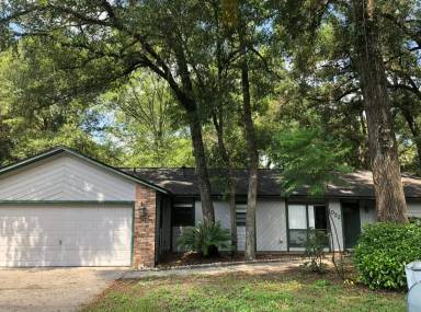 Main picture of 1022 SW 78th Ter