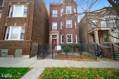 Main picture of 4940 S Saint Lawrence Ave