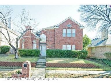 Main picture of 2320 Dyers Oak Dr