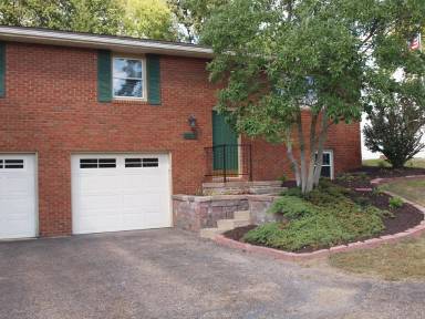 Main picture of 2328 Nottingham St NW