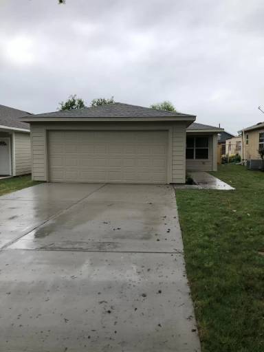 Main picture of 403 Carver St