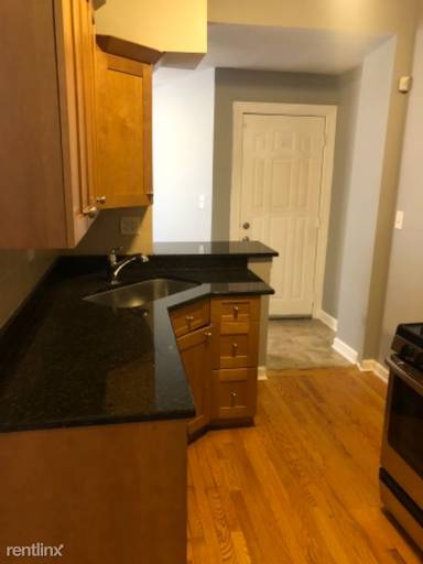 Main picture of 3605 W Le Moyne St