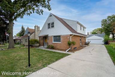 Main picture of 3448 S 44th St
