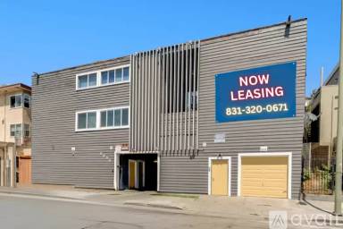 Main picture of 8656 MacArthur Blvd