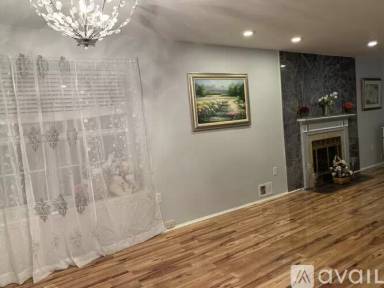 Main picture of 227 Lindsey Ct