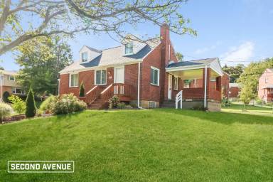 Main picture of 701 Crestview Dr