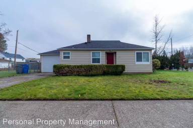 Main picture of 2703 R St
