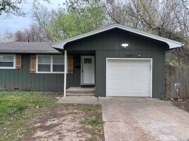 Main picture of 1020 N Clifton Ave