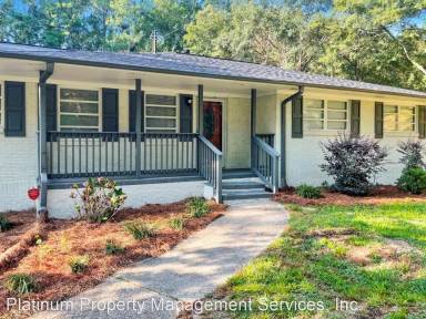 Main picture of 4239 Pinetree Dr
