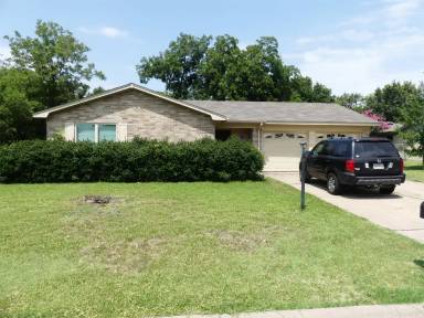 Main picture of 1004 John Reagan St