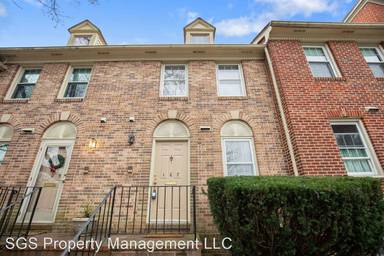 Main picture of 107 Great Falls St