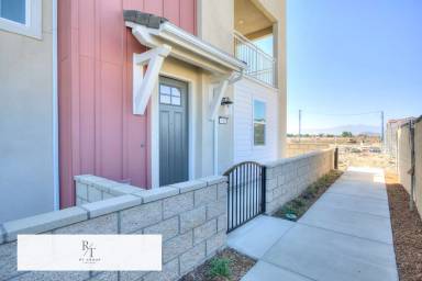 Main picture of 6003 Huntington Dr