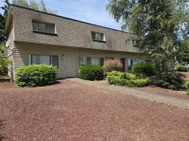 Main picture of 4687 Nandale Dr NE