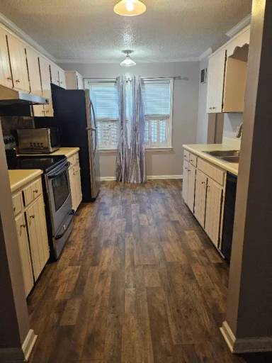 Main picture of 536 Shadow Moss Dr
