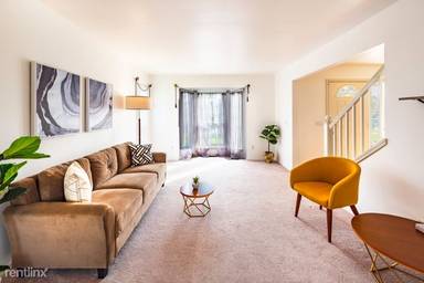 Main picture of 2746 Silver Spring Dr