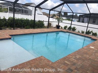 Main picture of 2223 SW 20th St