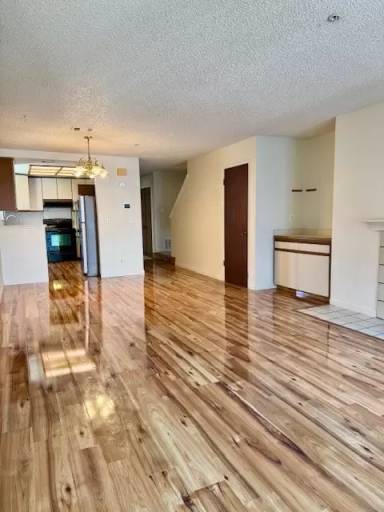 Main picture of 2723 Oak Rd