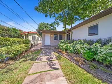 Main picture of 3149 SW 24th St