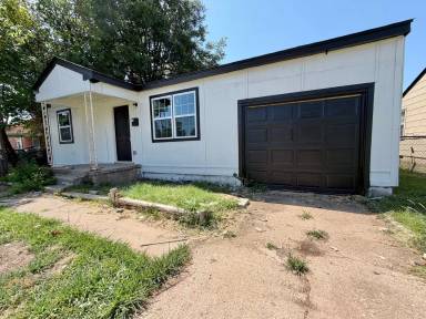 Main picture of 920 SW 47th St
