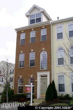Main picture of 5858 Summers Grove Rd