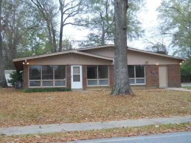 Main picture of 2502 Walker St