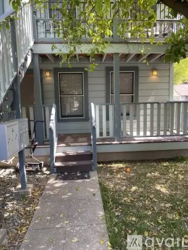 Main picture of 1915 10th St