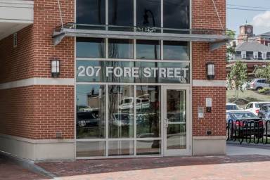 Main picture of 207 Fore St