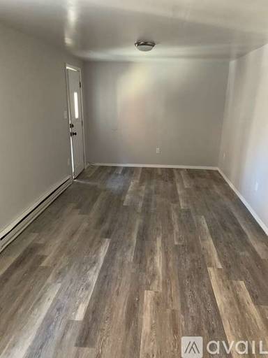 Main picture of 129 N Jefferson Ave