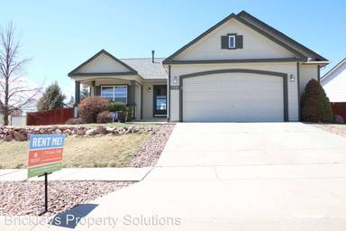 Main picture of 3810 Range Dr