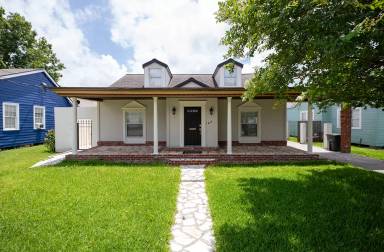 Main picture of 411 Woodruff St