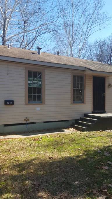 Main picture of 5211 Kent Ave