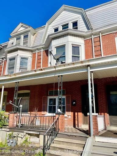 Main picture of 1115 W Tilghman St