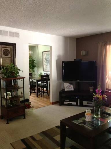 Main picture of 708 Ashton Ln S