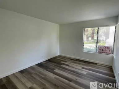 Main picture of 23261 La Glorieta