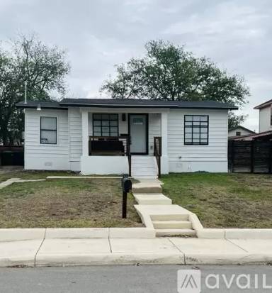 Main picture of 218 Loma Park Dr