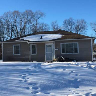 Main picture of 2215 Martha Ave