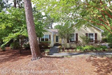 Main picture of 10 Bridle Path Cir