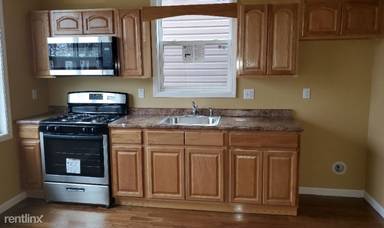 Main picture of 135 Hobson St