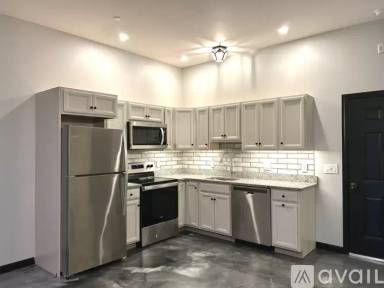 Main picture of 24 Beacon St